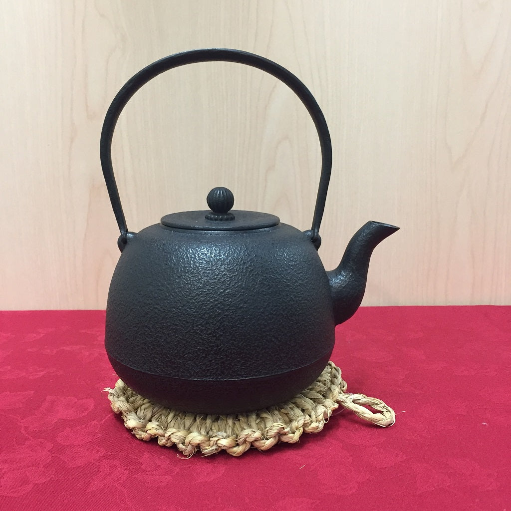 NAMBU TEKKI TETSUBIN-CAST IRON KETTLE MIKUMARI