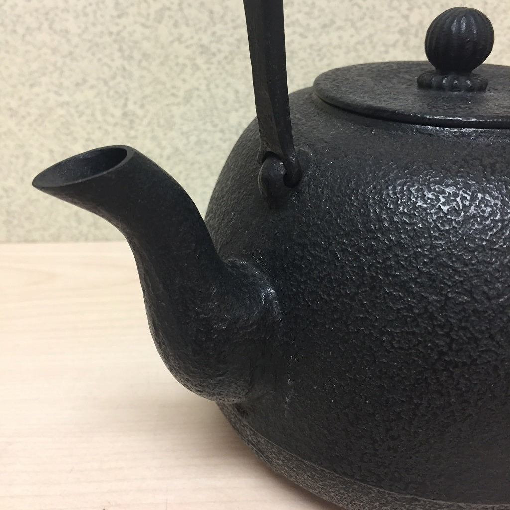 NAMBU TEKKI TETSUBIN-CAST IRON KETTLE MIKUMARI